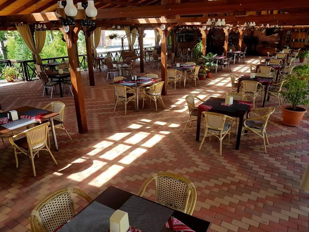Băile Olăneşti Hotel Suprem מראה חיצוני תמונה